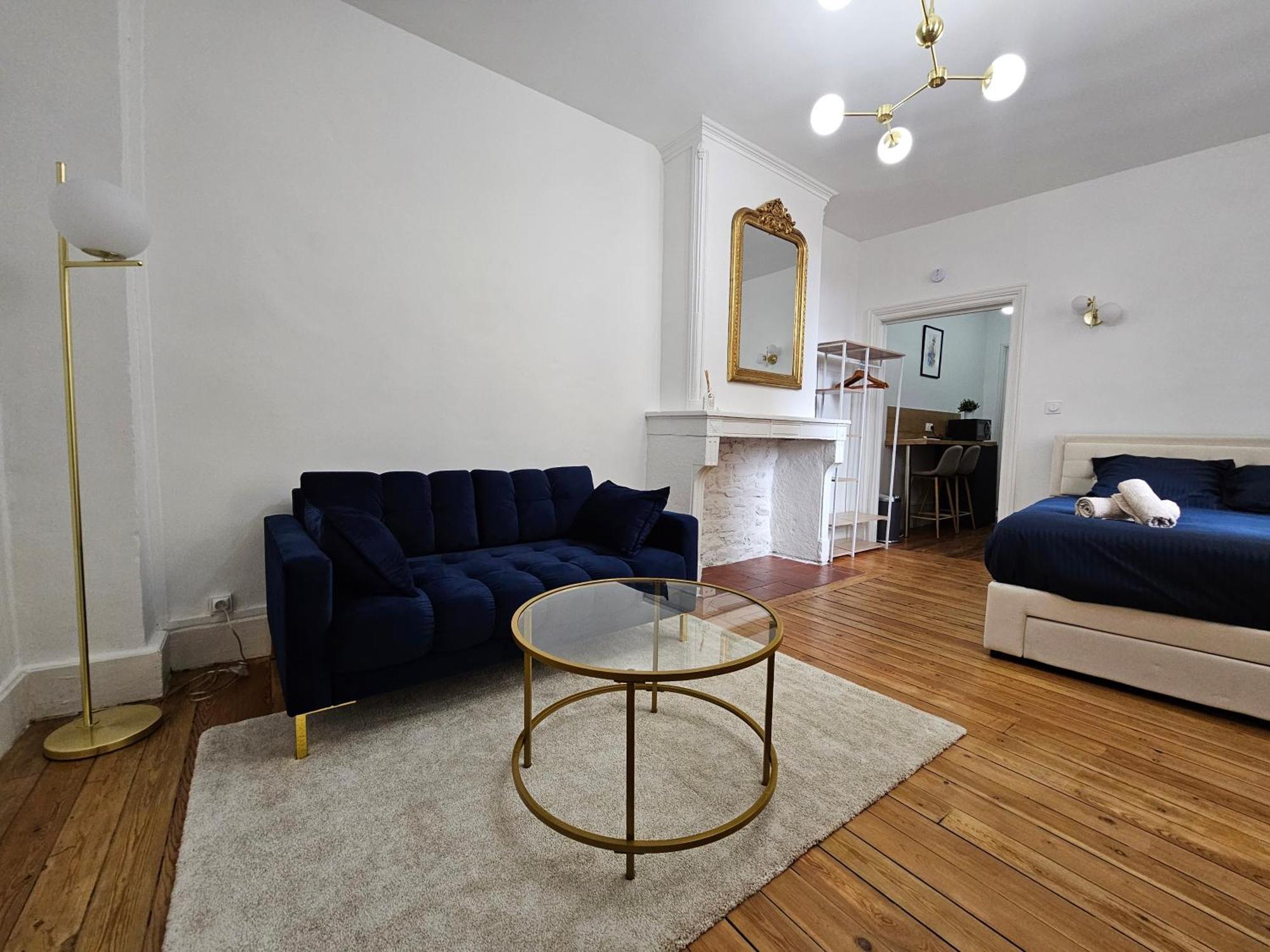 Suite Chic, Contemporaine Au Pied De La Cathedrale เวียน ภายนอก รูปภาพ