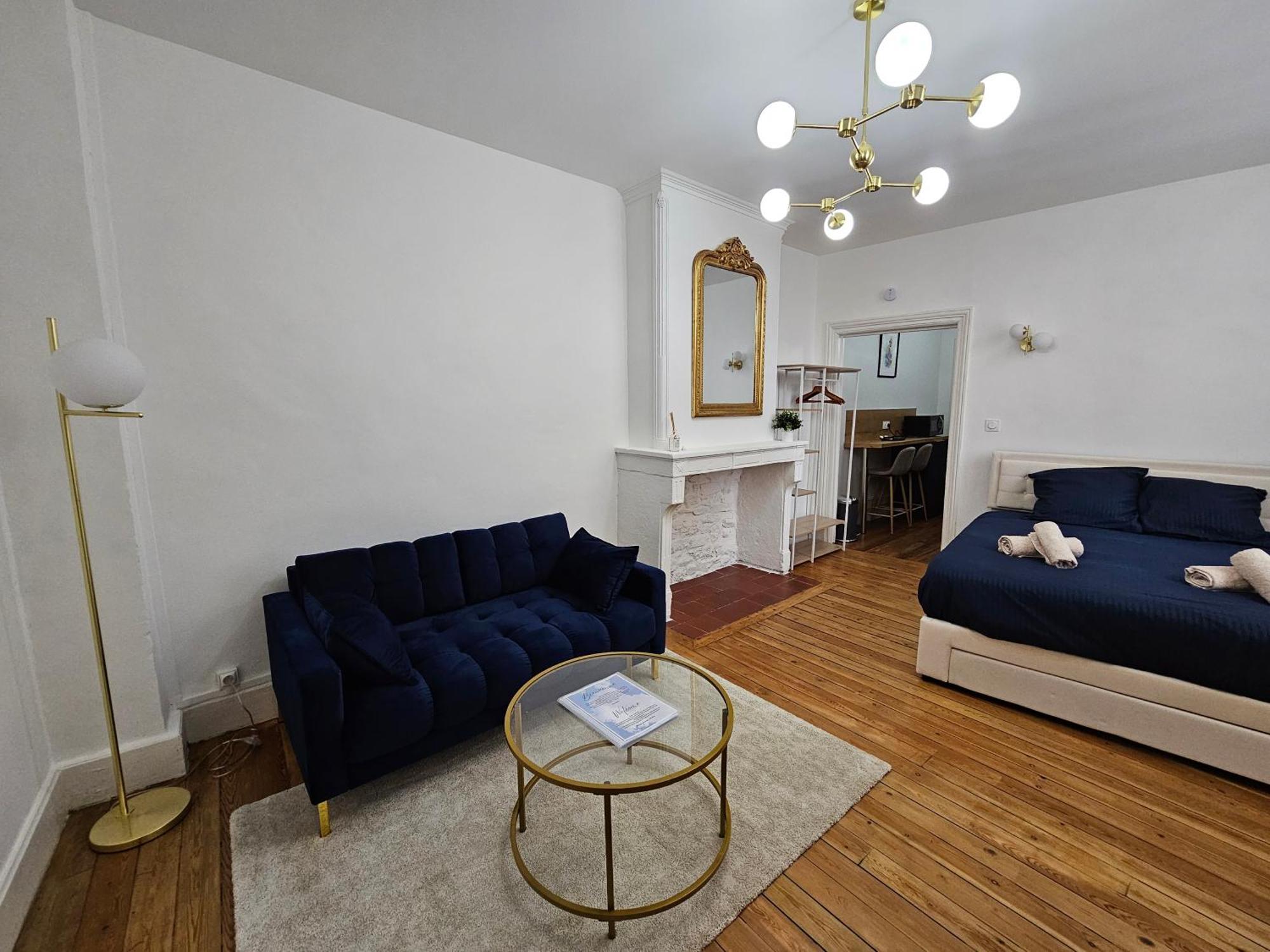 Suite Chic, Contemporaine Au Pied De La Cathedrale เวียน ภายนอก รูปภาพ