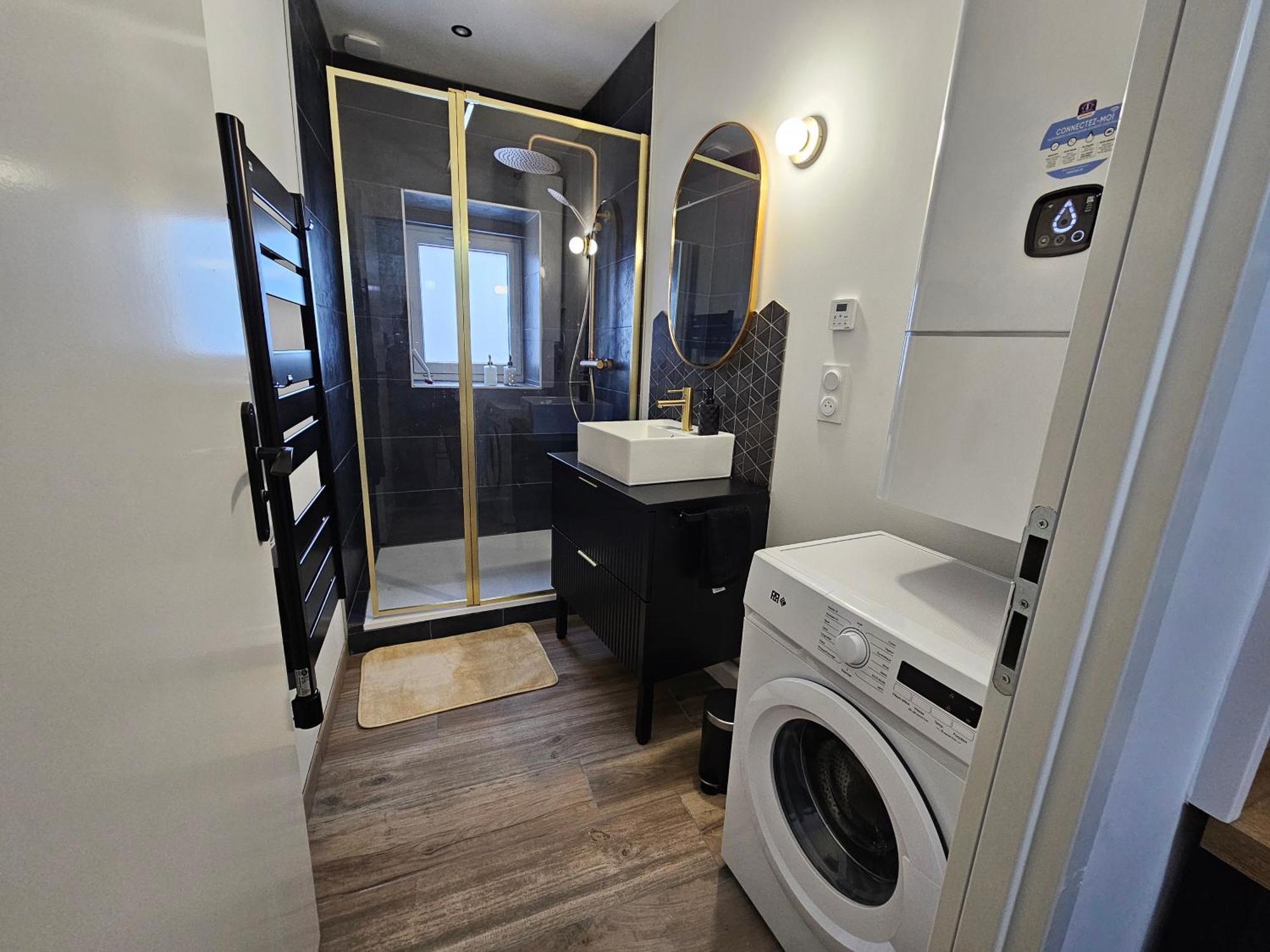Suite Chic, Contemporaine Au Pied De La Cathedrale เวียน ภายนอก รูปภาพ